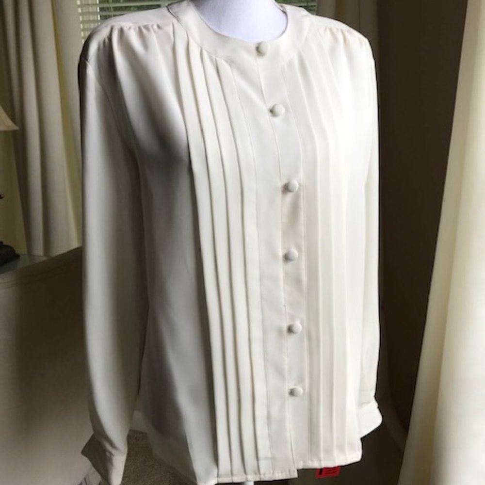NWT VINTAGE SK&COMPANY IVORY BLOUSE